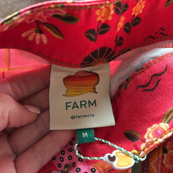 Farm Rio Secret Garden shorts size medium NWT❤️ - Picture 5 of 8